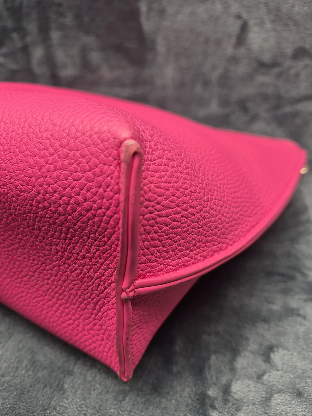 ALICE WHEELER LONDON BRIGHT PINK LEATHER LOOK CLUTCH MAKE UP TRAVEL  HANDBAG